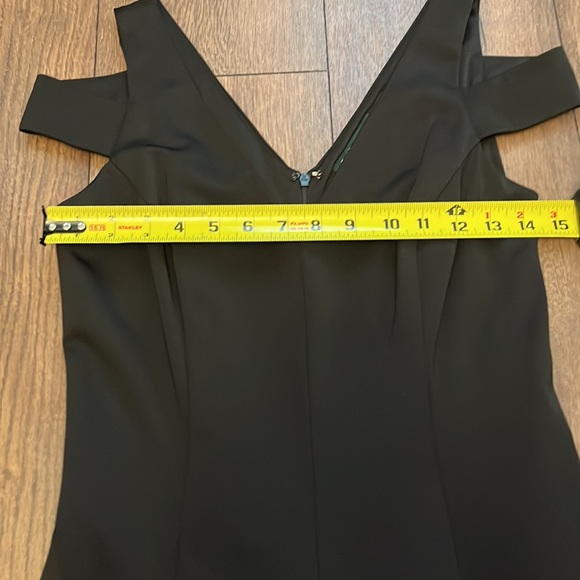 Lauren Ralph Lauren woman’s cut out shoulder pleated dress black - Picture 7 of 9